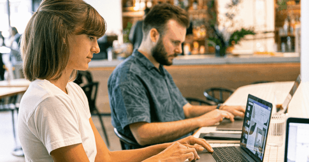 What is the difference between inbound and outbound marketing?